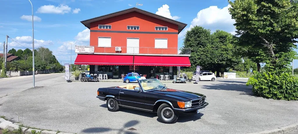 Bistrot Zona Rossa_Cavolano-Schiavoi_slider_image_3