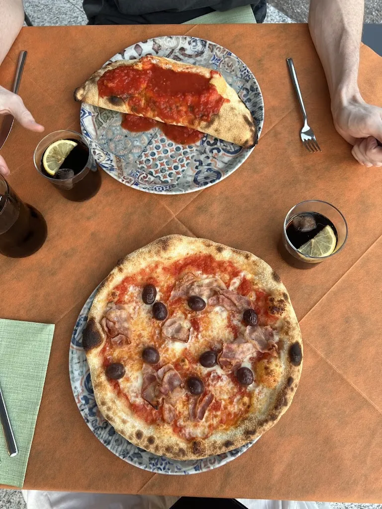 M Howell_Pizzeria da Gianni & Anna_Cavolano-Schiavoi_review