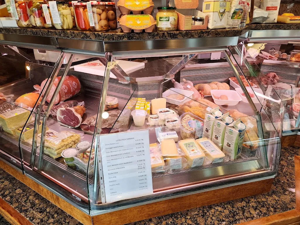 Dal Cin Carni  restaurant in Cavolano-Schiavoi