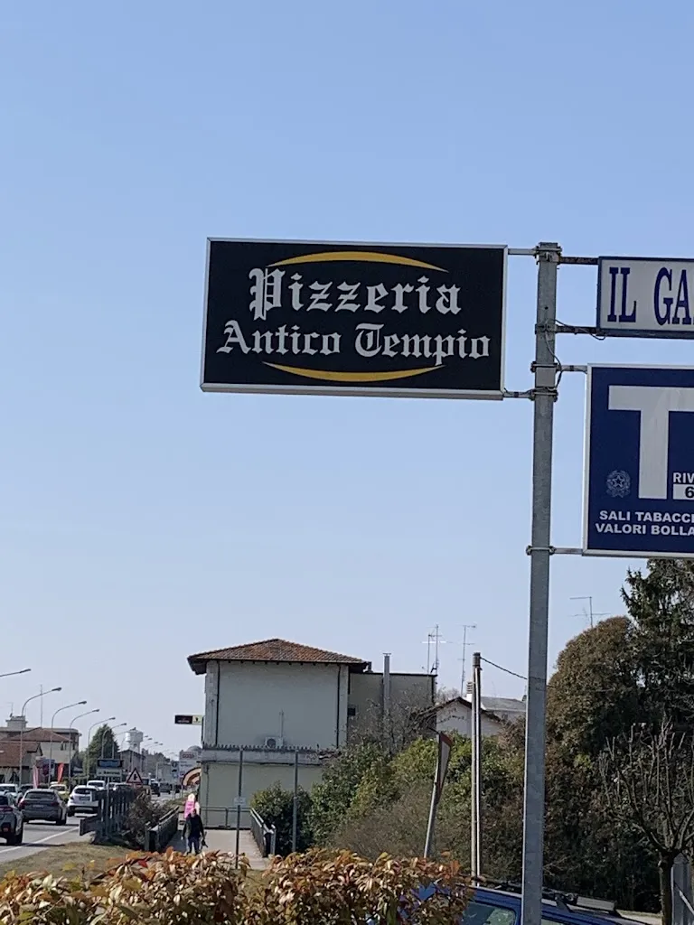 Roberto Collavizza_All'Antico Tempio_Cavolano-Schiavoi_review