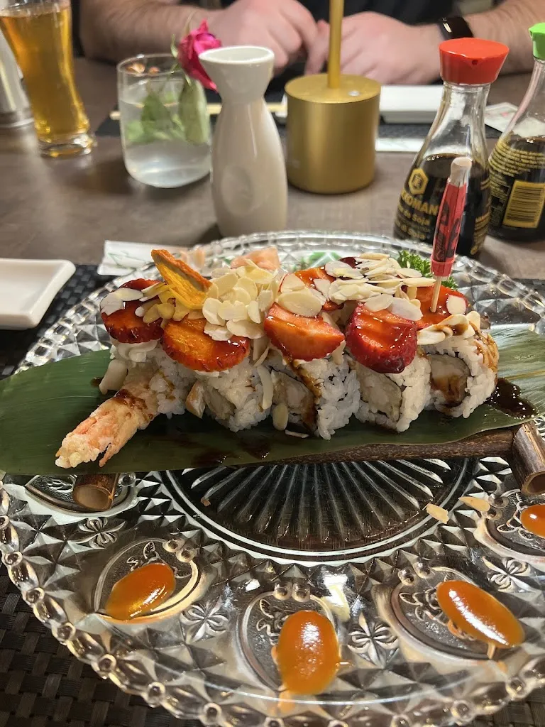 Karissa Basalyga_Jin Sushi_Cavolano-Schiavoi_review