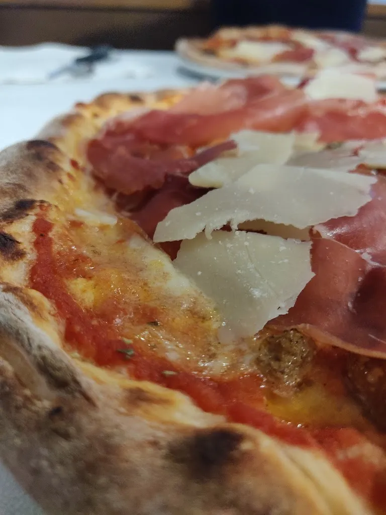 Jean-Paul Navarro_Trattoria Pizzeria da Dani_Colloredo di Prato_review