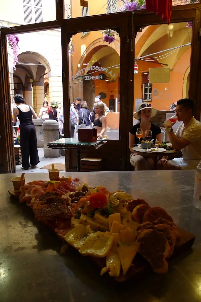 Gabriella Olivia_La Prosciutteria Bologna_Colugna_review