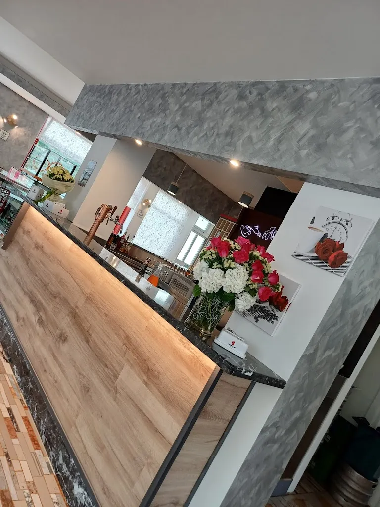 Bar L'Alpina restaurant in Comeglians