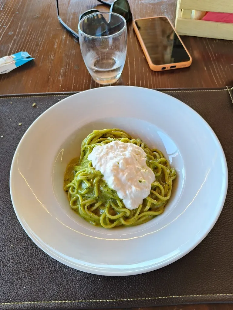 Alessandro Amat_VALENTIN sosta golosa_Codroipo_review