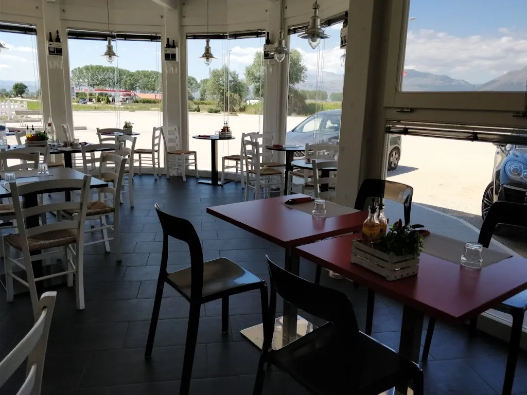Iani Cafè & Iani Burger Bar ristorante a San Benedetto dei Marsi