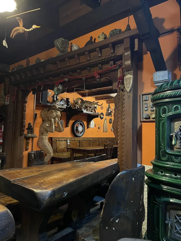 Mark Lythje_Osteria Ai Ors_Dogna_review