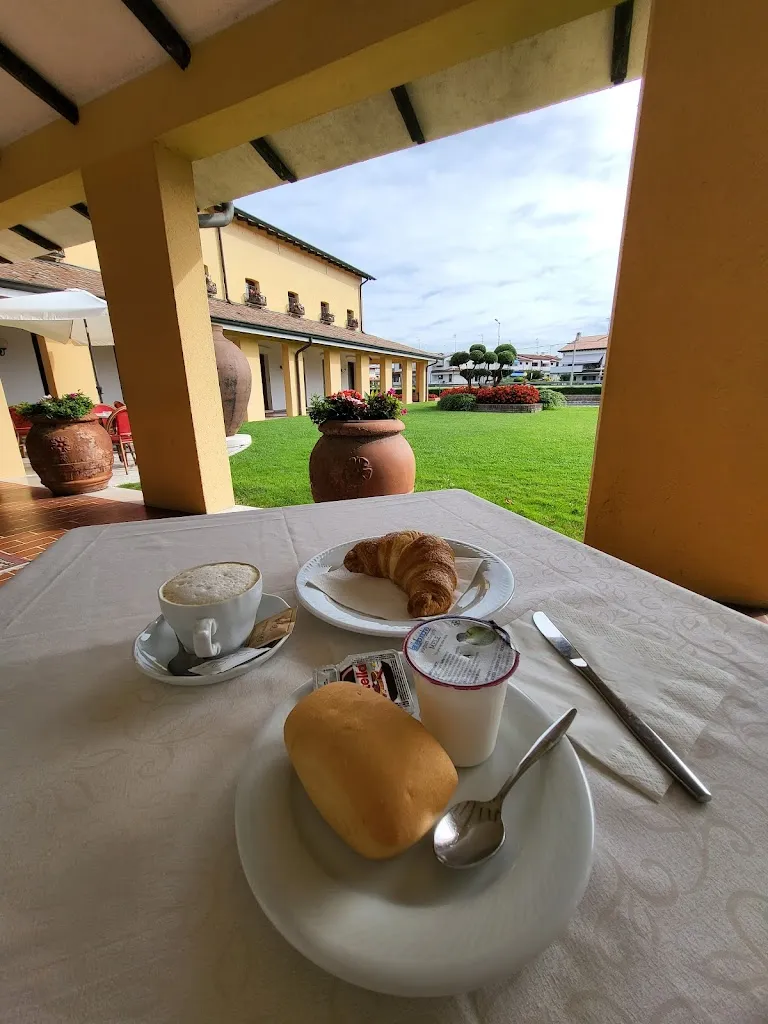 John Miklos_Villa Dei Dogi_Dogna_review