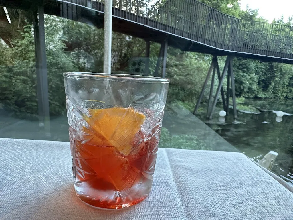 omar paro_Rust Hosteria del Mundo_Cordenons_review