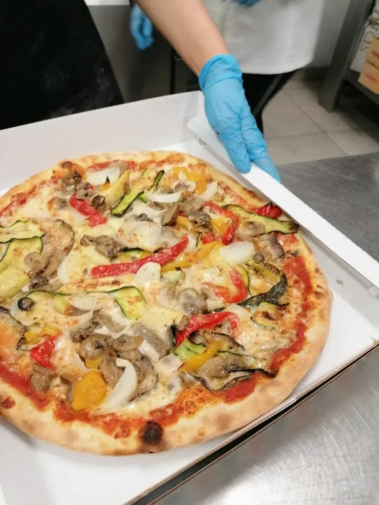 Pizza Time_Cordenons_slider_image_2