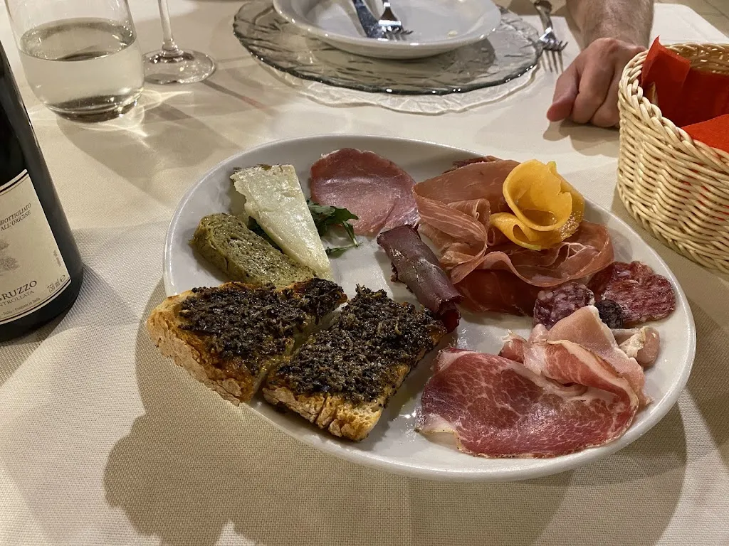 Ristorante Leda e Santino_San Demetrio Ne' Vestini_slider_image_3