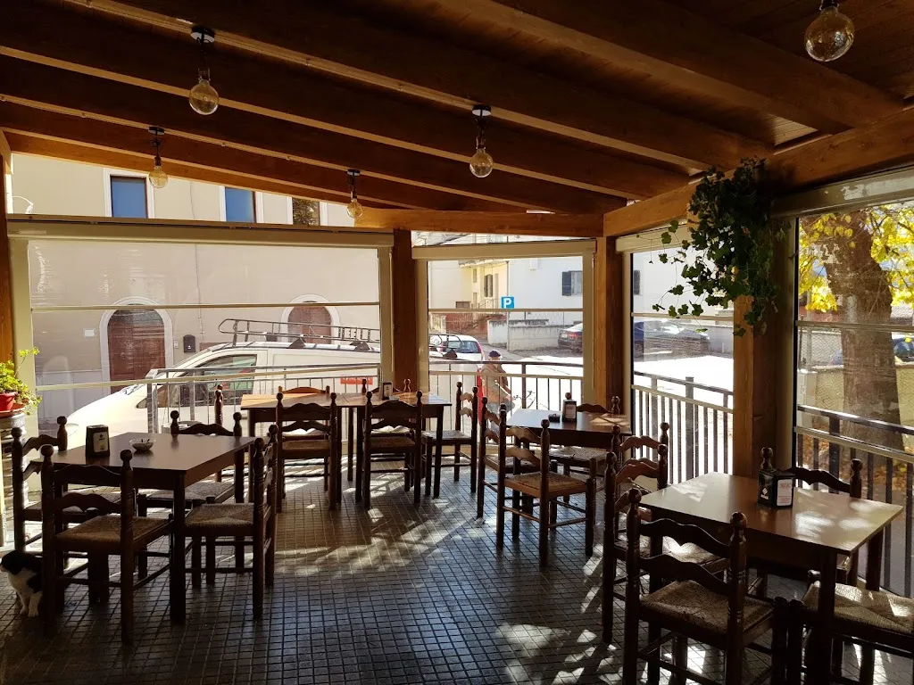 Divino Cafè Wine Bar ristorante a San Demetrio Ne' Vestini