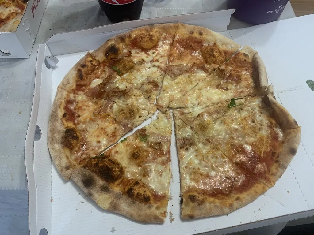 Luca Mac_Pizzalandia Fiume Veneto_Fiume Veneto_review
