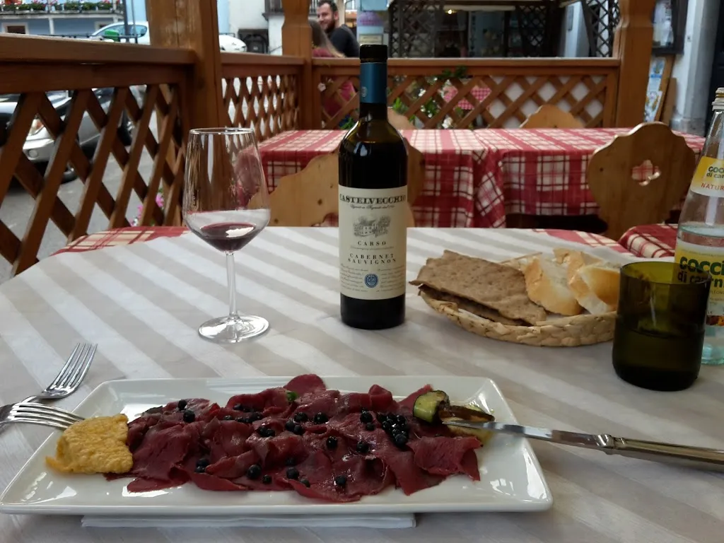 Vojtěch Hausknecht_Albergo Al Sole_Forni Avoltri_recensione