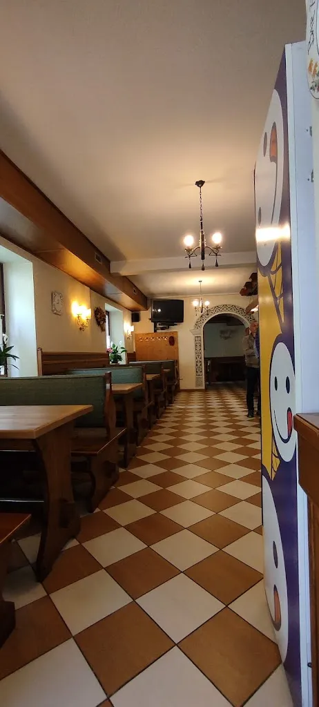 Jonatan Pérez_Hotel Pizzeria Scarpone_Forni Avoltri_review