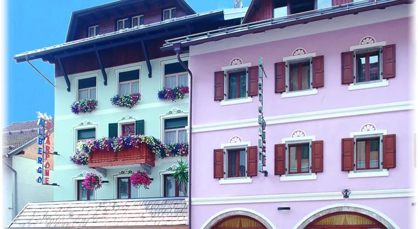 Hotel Pizzeria Scarpone_Forni Avoltri_slider_image_1