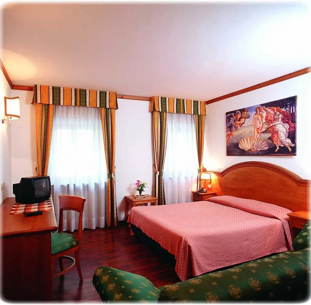 Hotel Pizzeria Scarpone_Forni Avoltri_slider_image_3