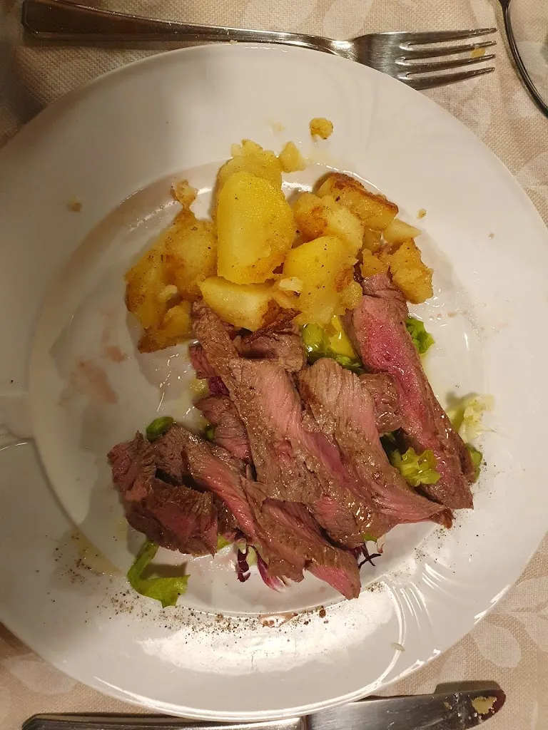 Vehbi Aytekin Sanalan_Hotel La Stube_Forni di Sopra_review