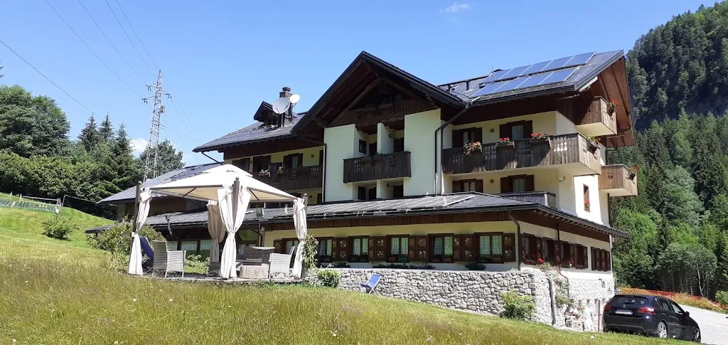 Albergo Ristorante Nuoitas_Forni di Sopra_slider_image_1