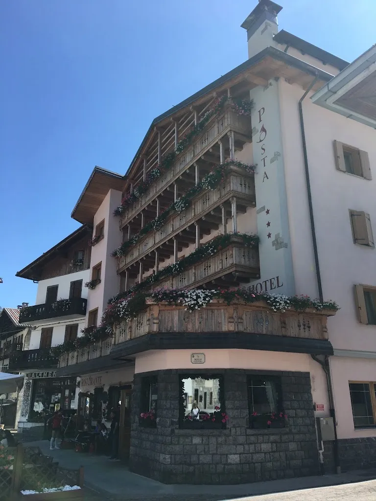 Alberto Moretti_Hotel Posta_Forni di Sopra_review