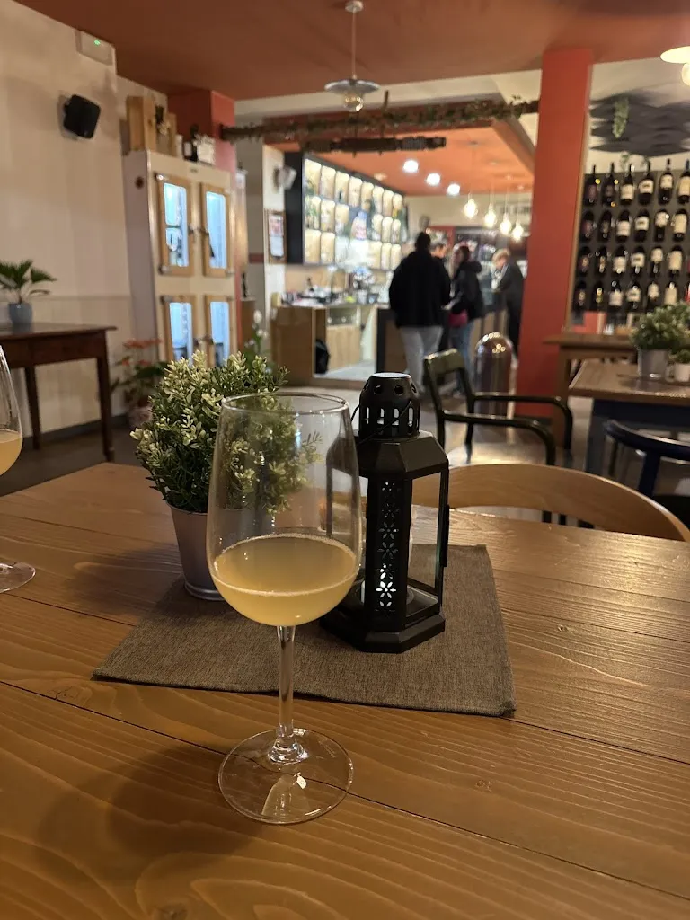 Cr Cr_LDP - Lounge Bar_Gonars_review