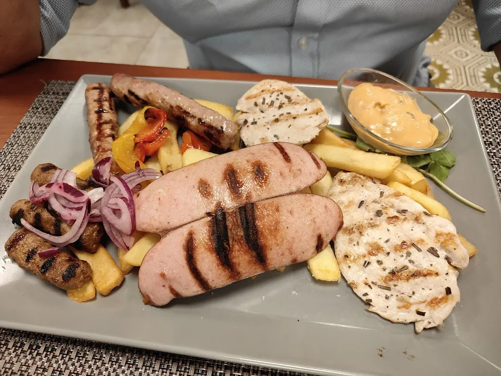 Arianna Cerantola_Da Renzo_Gonars_recensione