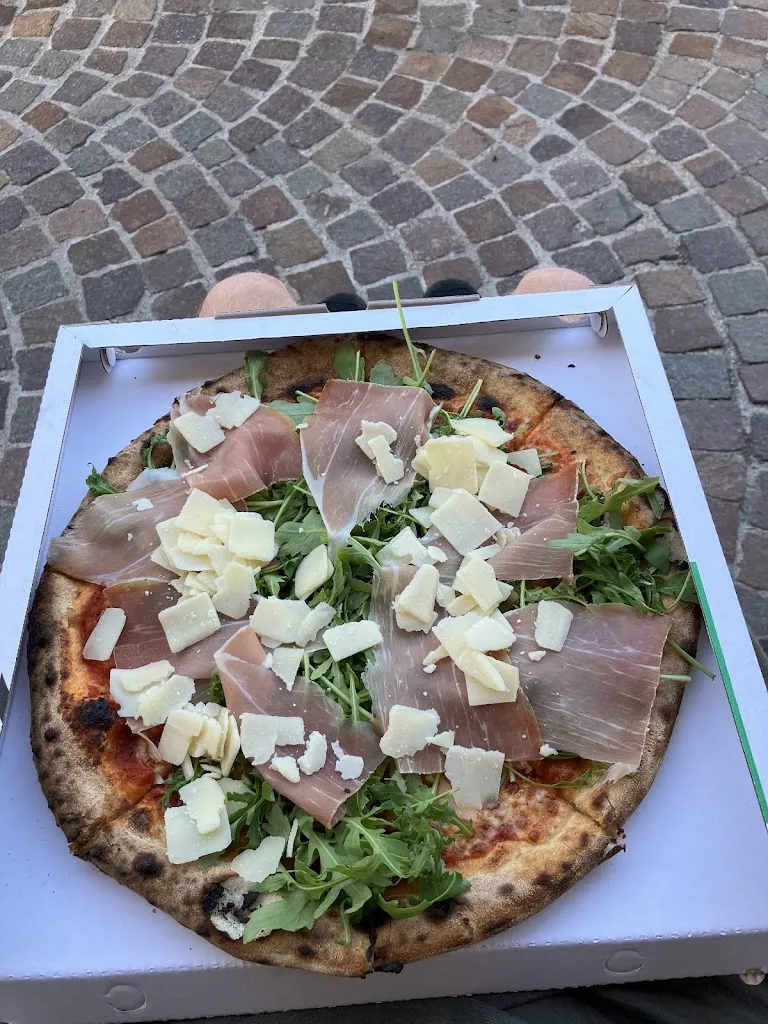 Pizzeria da Sonny_Gonars_slider_image_3