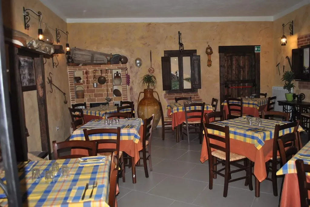 Osteria Pizzeria La Lanterna_San Demetrio Ne' Vestini_slider_image_1