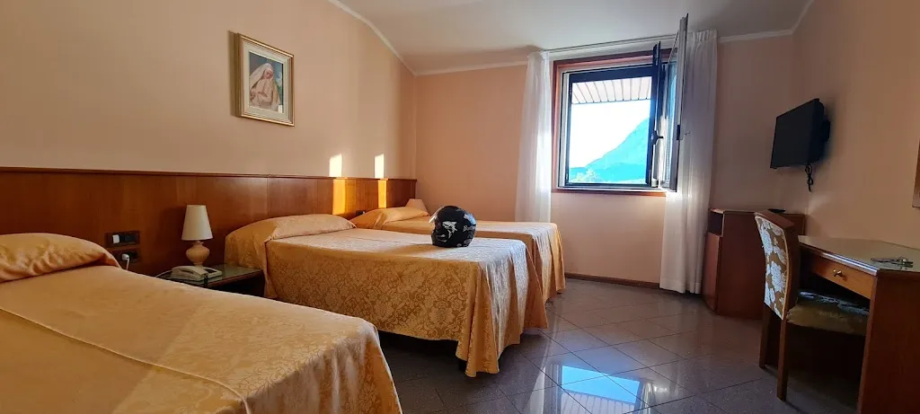 Hotel Willy - Taverna, Pizzeria, Ristorante_Gemona_slider_image_2