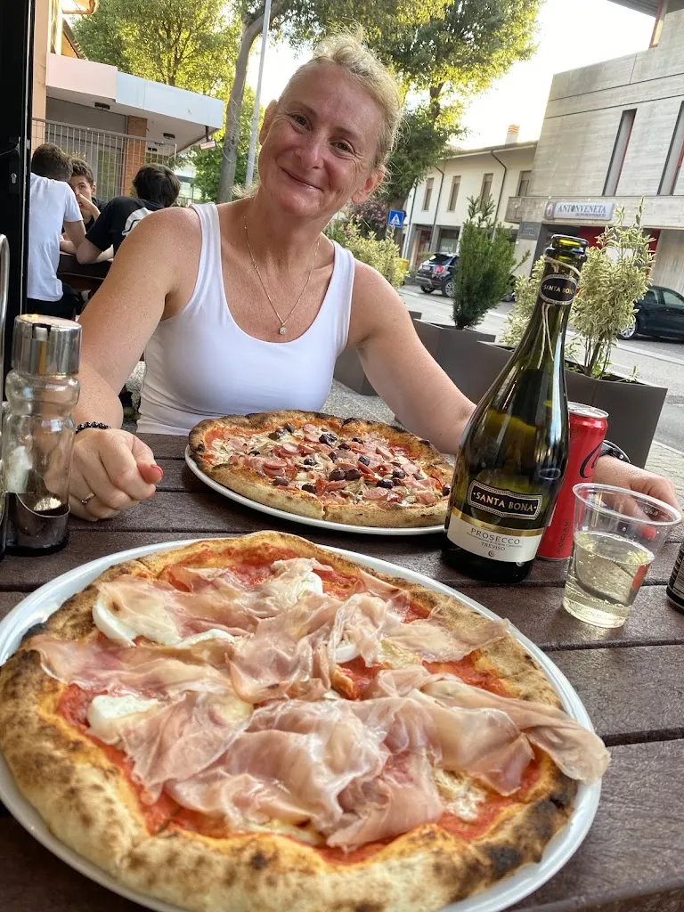 Mikos Máté_Pronto Pizza Gemona Bassa_Gemona_review