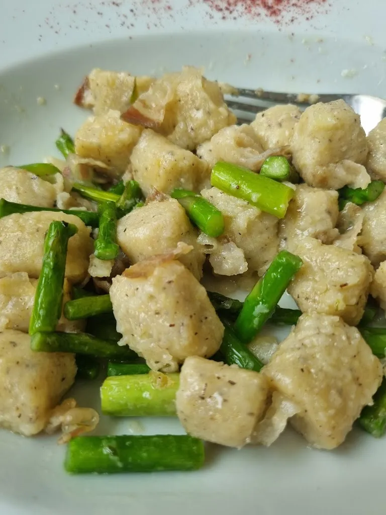 Giulia Maria Urcia Larios_Agriturismo Londero_Gemona_review