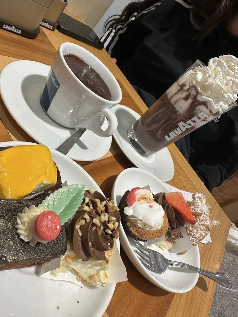 Alessandra_Pasticceria Ferrarese_Gemona_review