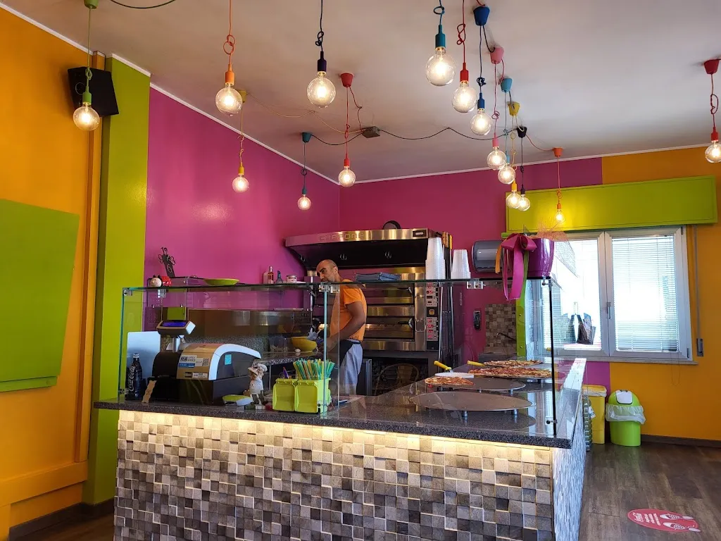 Martin Benda_Pizza color_Gemona_review