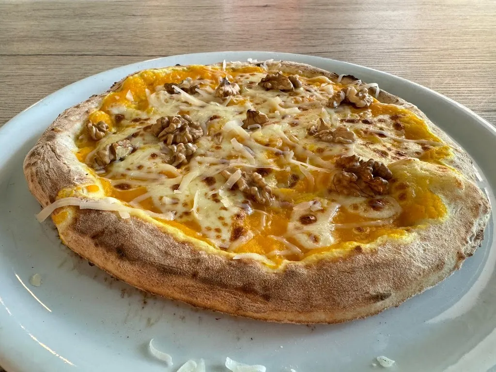 Nicola Urbano_Pasticciotto Pinsa Kebab panuozzi piadine_Gemona_review