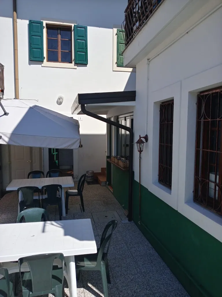 Pizzeria Leone di Damasco restaurant in Lestans