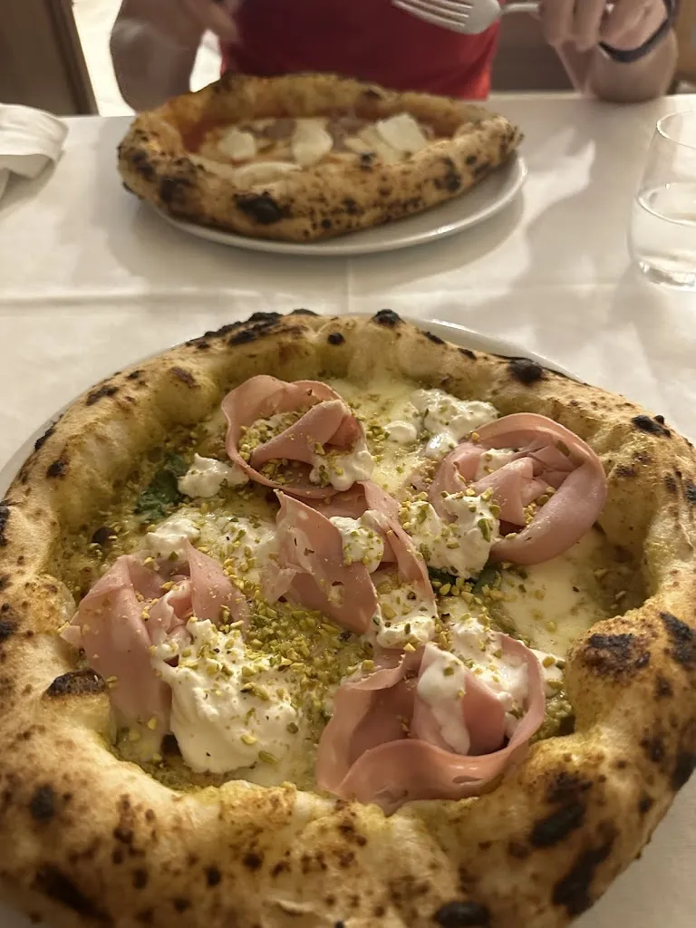 Endri Sulejmani_Ristorante Pizzeria Mediterraneo_Gorizia_review