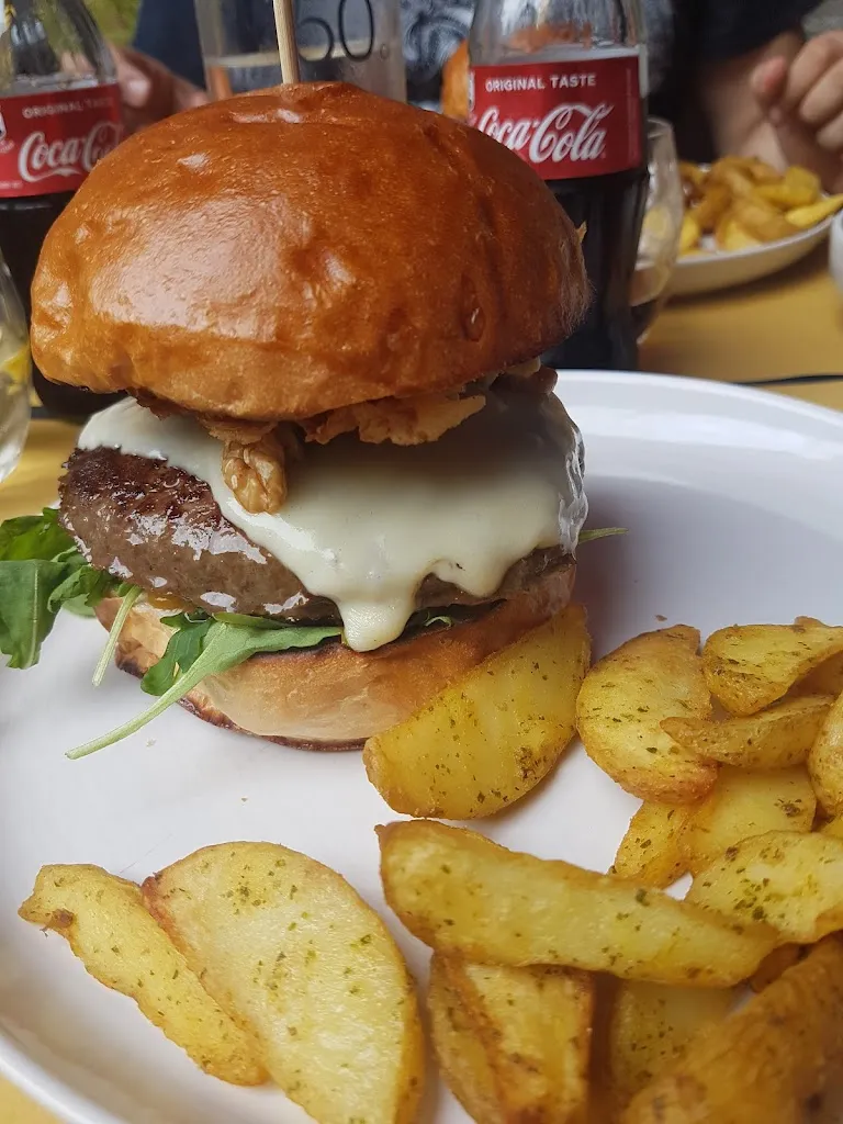 Menu_Madmonkeys | Burger street food & birreria_Gorizia_image_7