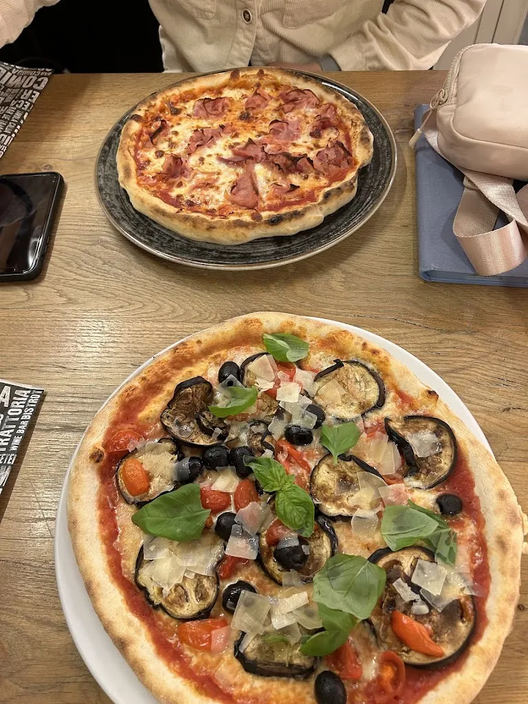 Katharina Kaiser_Pizza & Sfizio 2_Latisana_review