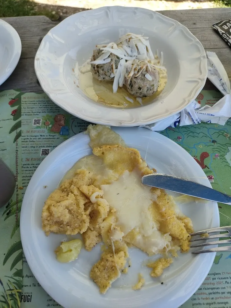 Elisa Tavasani_Rifugio Gortani_Malborghetto_recensione