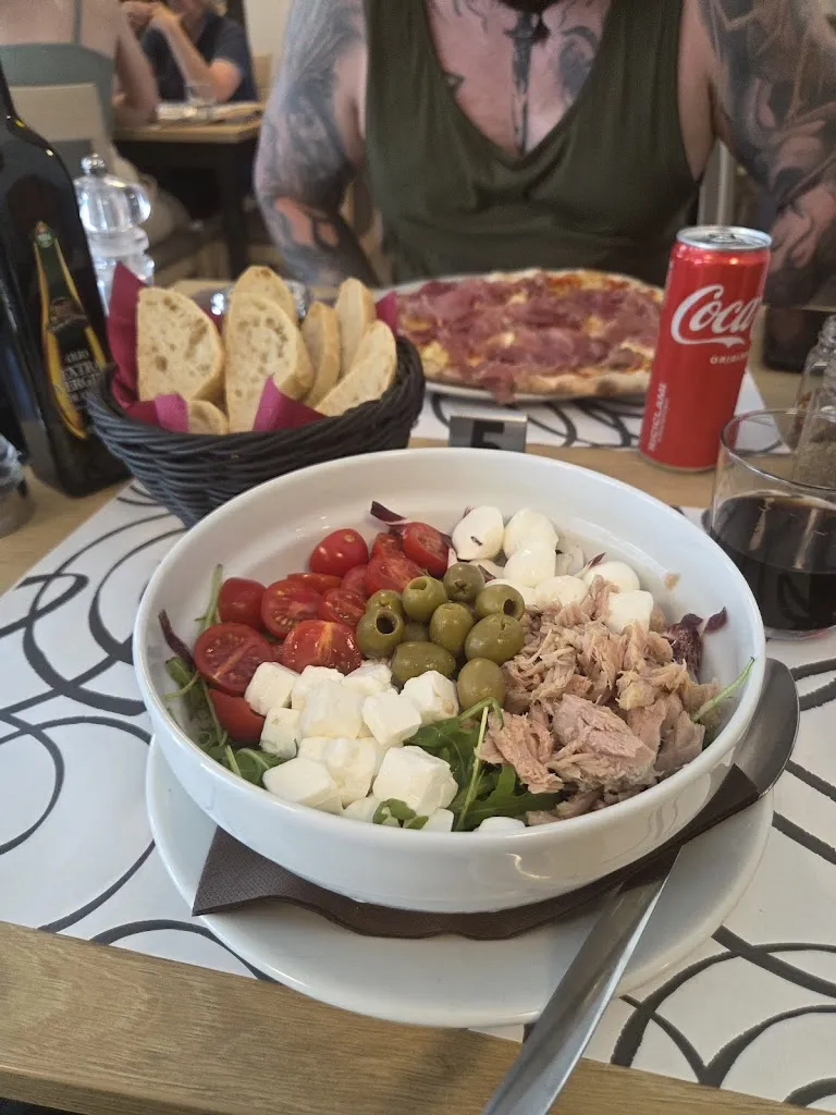 Isabela Radinar_Al Doge_Majano_review