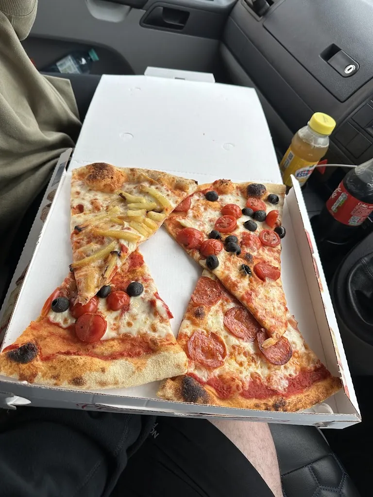 Tom Kent_Pizzeria al taglio da Leo_Marano Lagunare_review