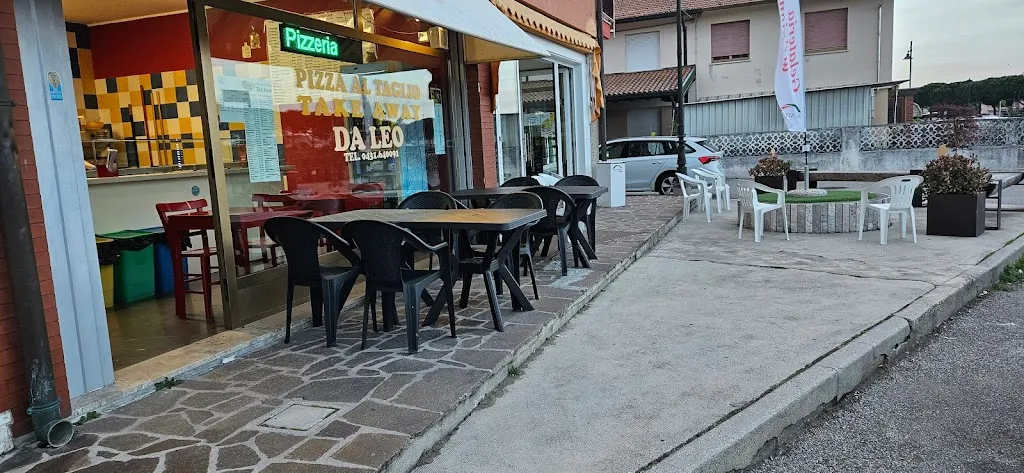 Pizzeria al taglio da Leo restaurant in Marano Lagunare