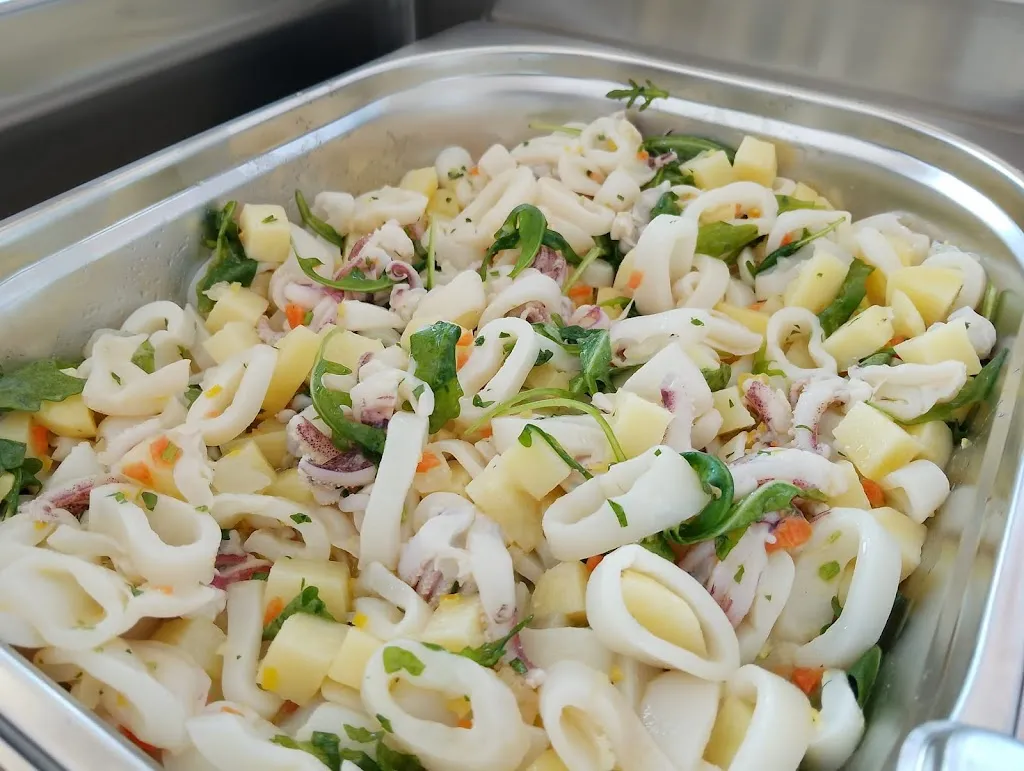 Il PEPERONCINO Gastronomia Ristoservice_San Nicolò a Tordino_slider_image_3