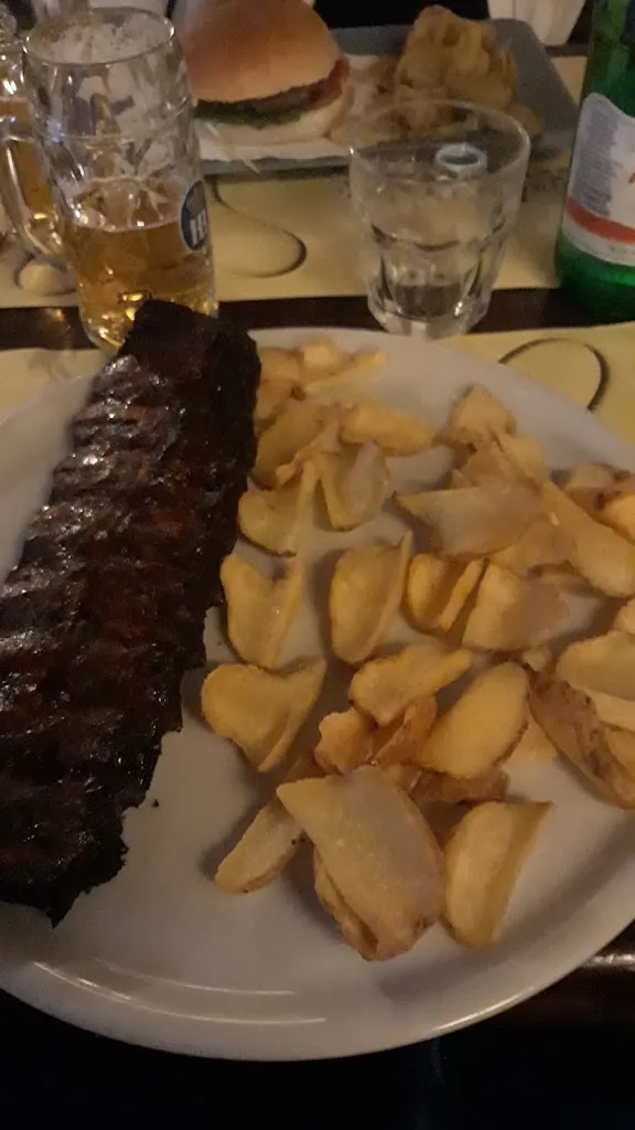 christian ciccarelli_Thunder Pub_San Nicolò a Tordino_review