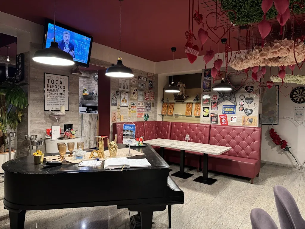 mAmA - cucina & pizza restaurant in Lignano Sabbiadoro