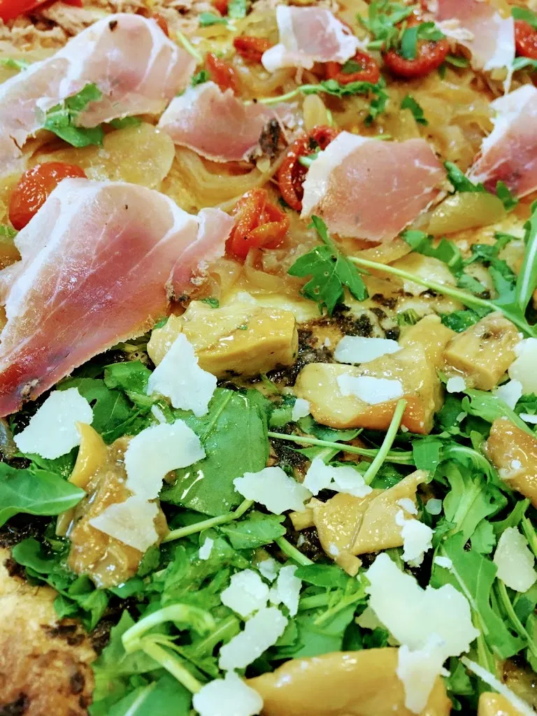 Alvin Pizza Shop_San Nicolò a Tordino_slider_image_3