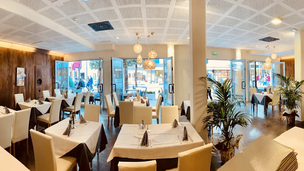 Roj’z Restaurant & Pizzeria restaurant in Lignano Sabbiadoro