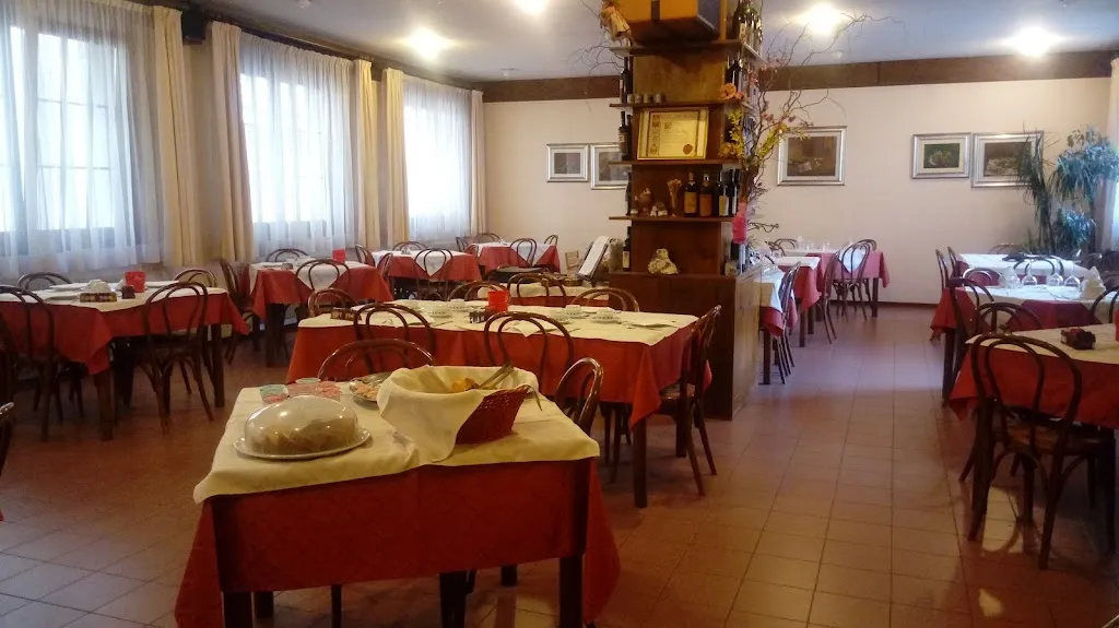 Albergo Ristorante Bar Leon Bianco_Moggio di Sotto_slider_image_3