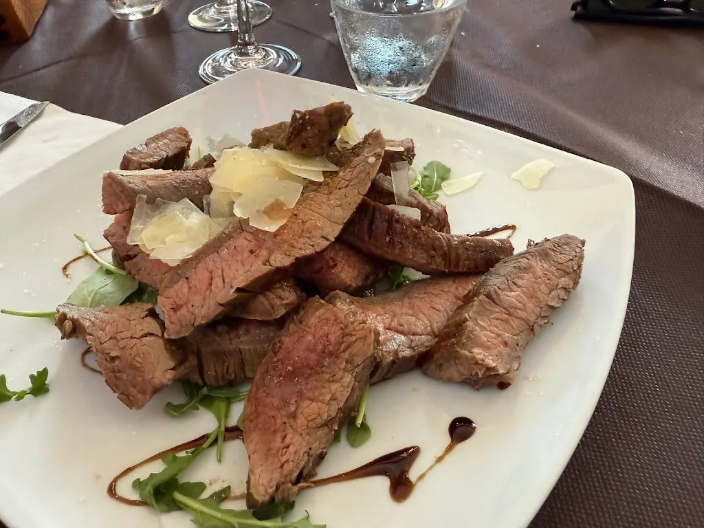 Giuseppe Leone_Locanda dall' orso / Restavracija pri Medvedu_Montenars_review