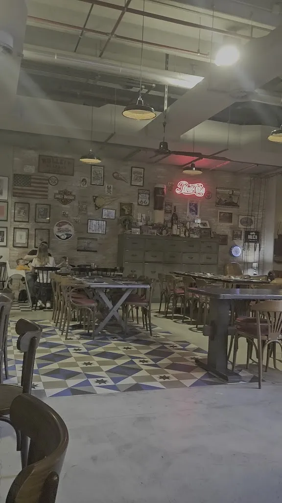 BU.CO Burger & Cocktail_Martignacco_slider_image_2